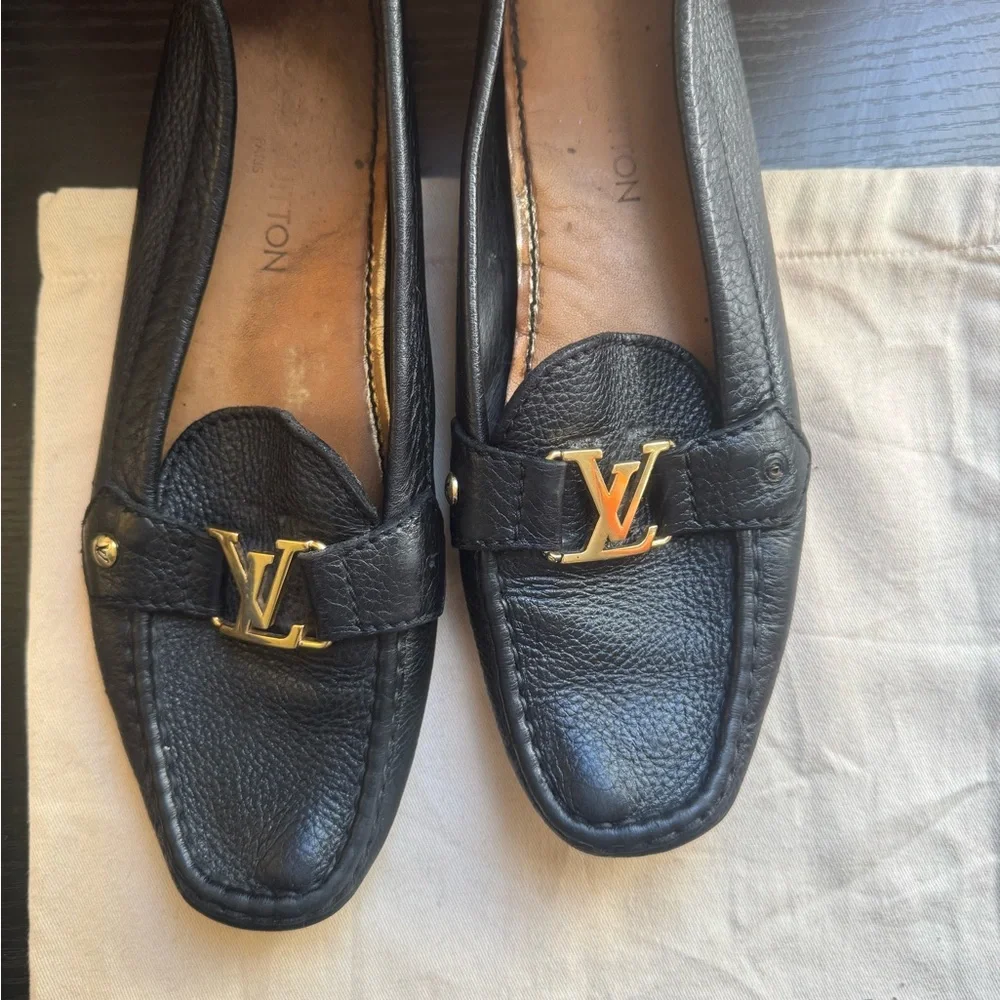 Louis Vuitton Black Loafers with Gold Logo - Picture 6 of 6